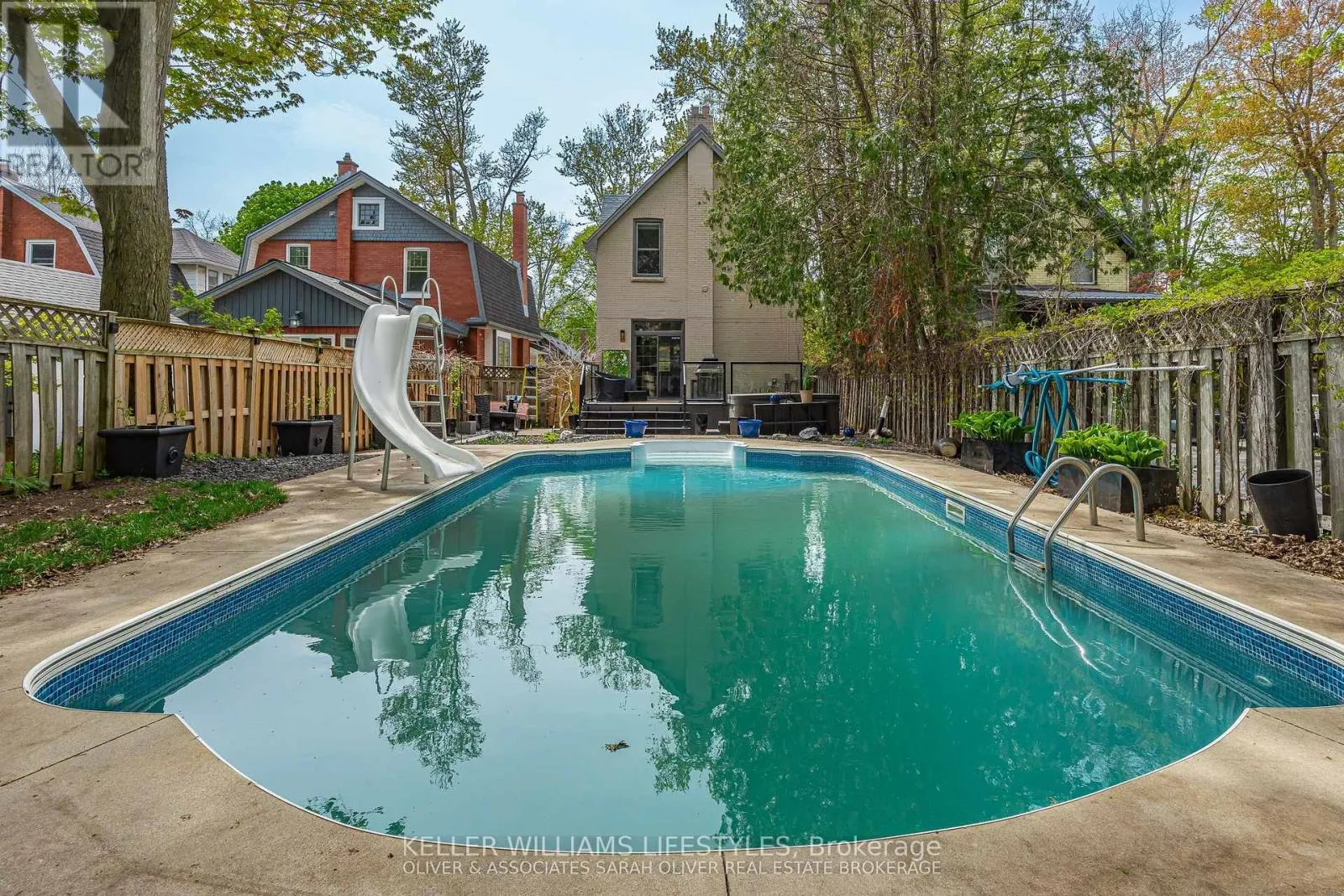 28 RENWICK AVENUE