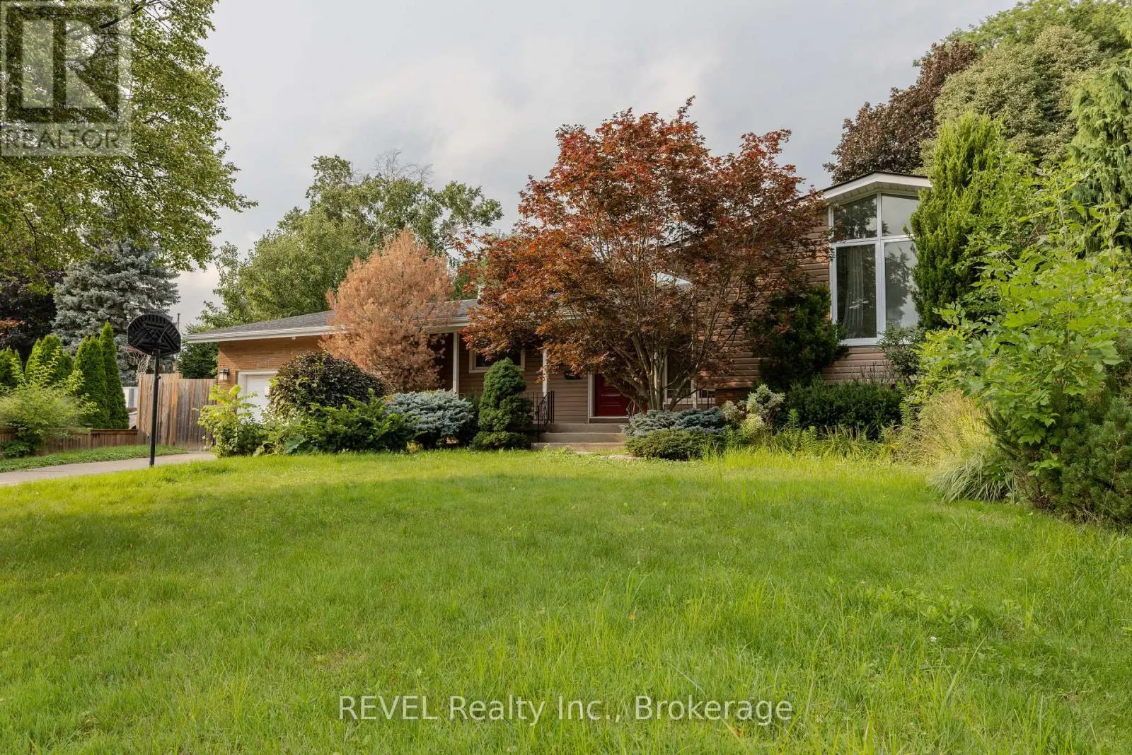 7285 ROLLING ACRES CRESCENT