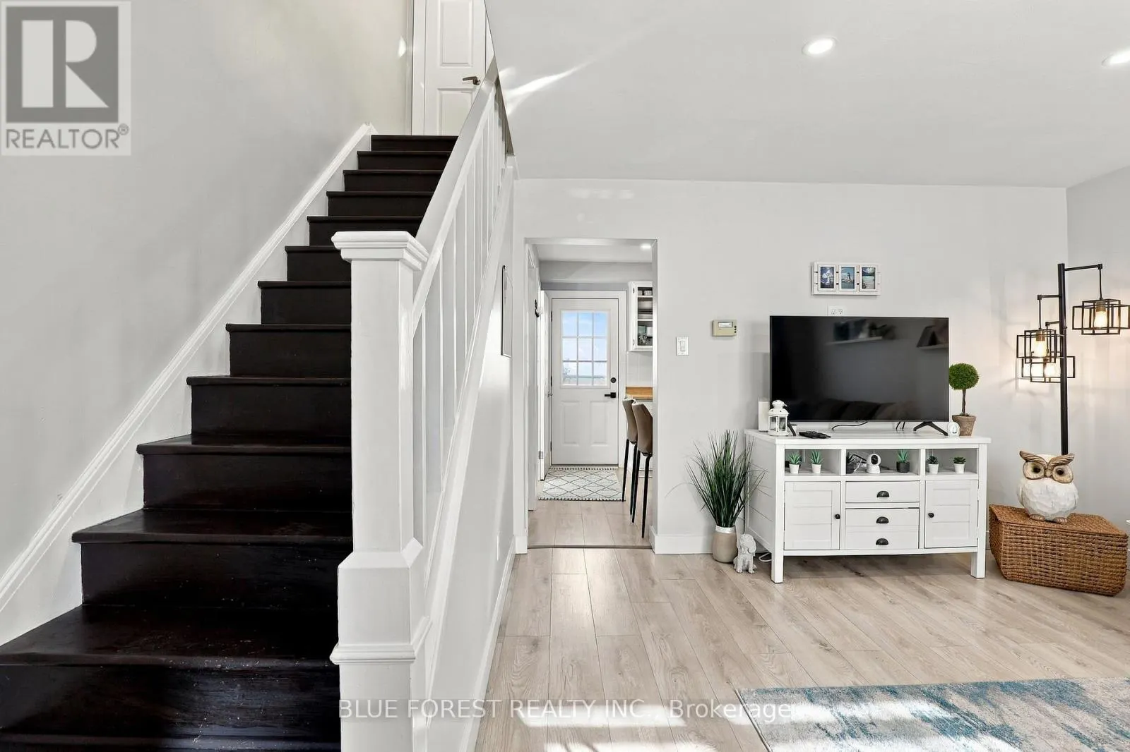 420 FOREST AVENUE