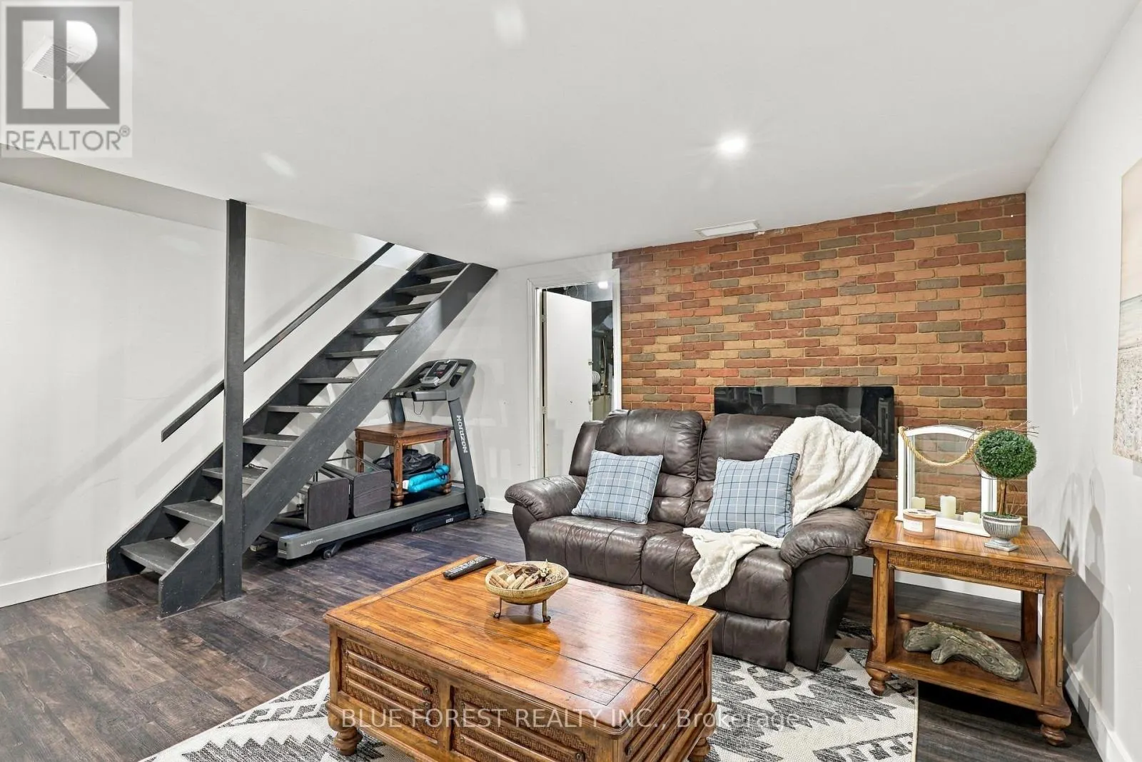 420 FOREST AVENUE