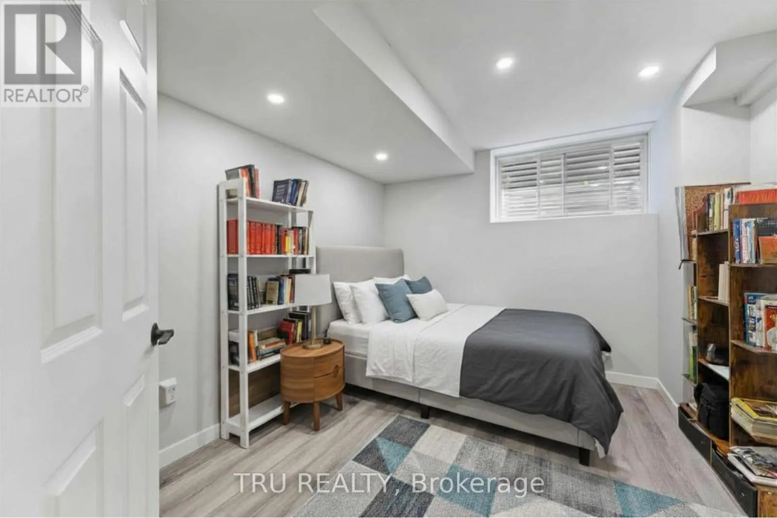 43 ARIDUS CRESCENT