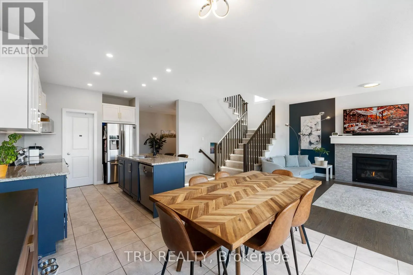 43 ARIDUS CRESCENT