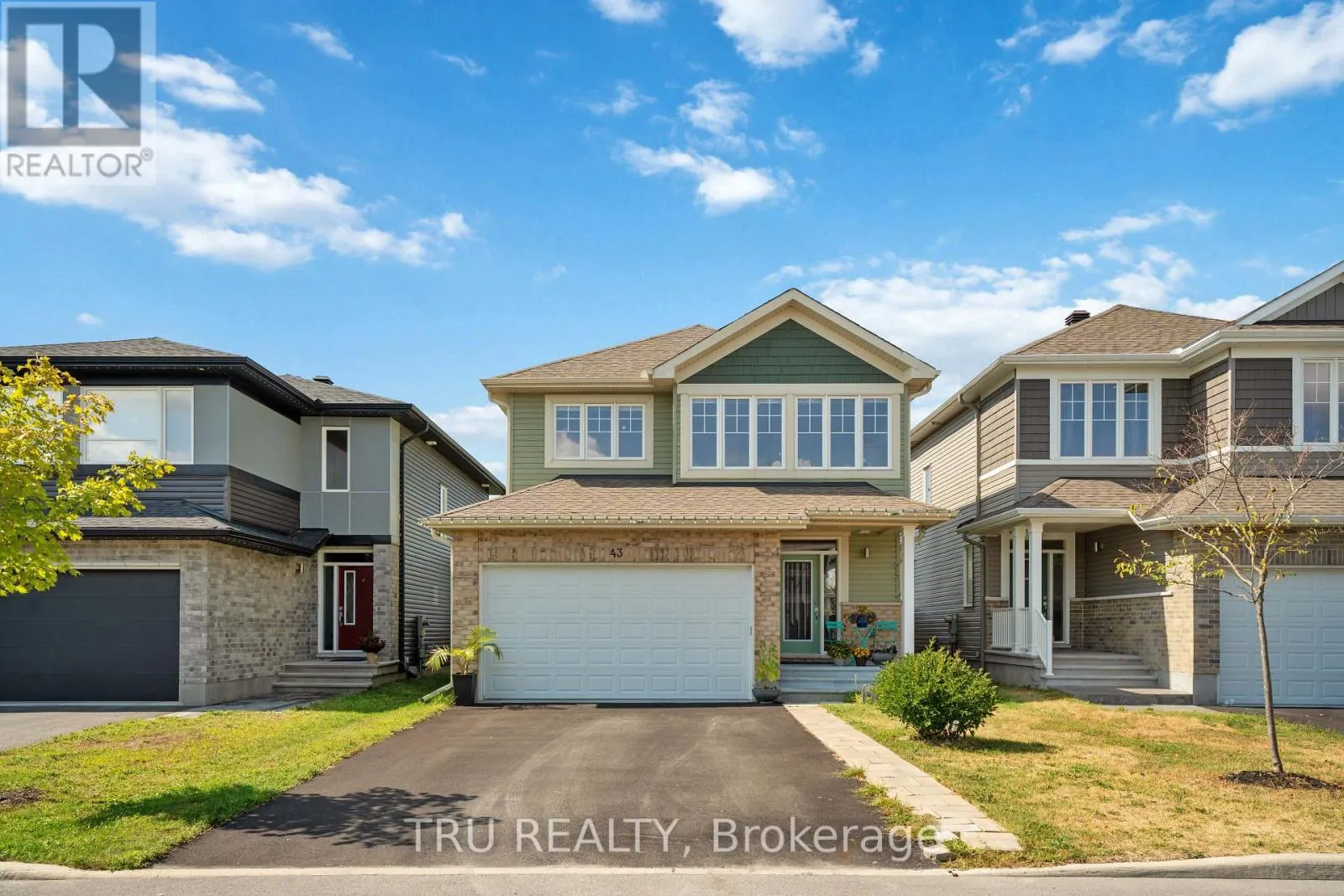 43 ARIDUS CRESCENT