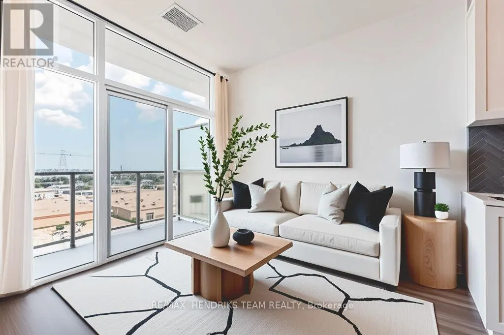 814 - 2782 BARTON STREET E #814
