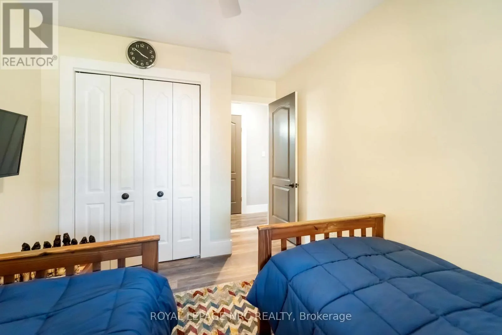 1523 BARRON ROAD