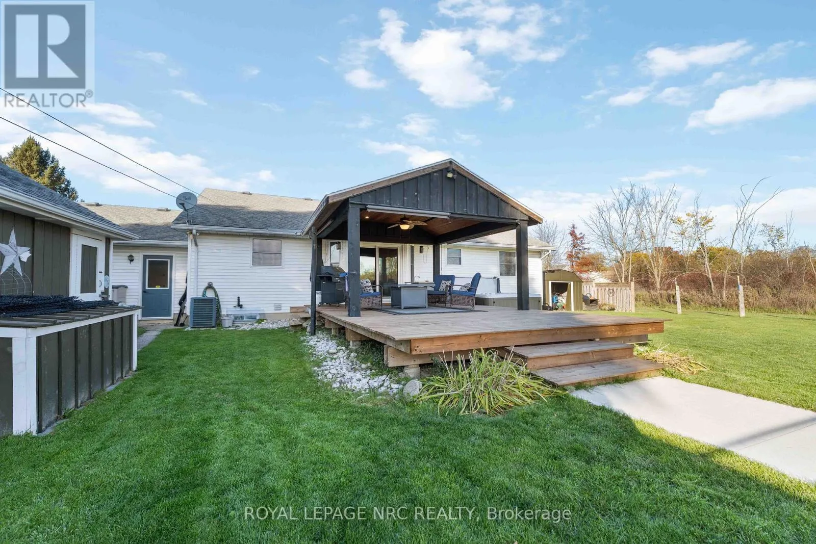 1523 BARRON ROAD