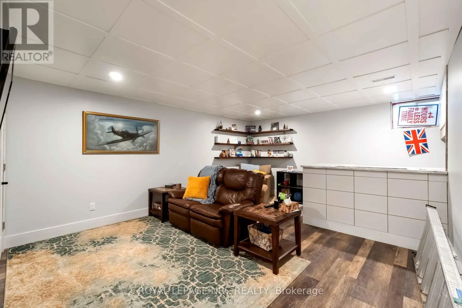 1523 BARRON ROAD