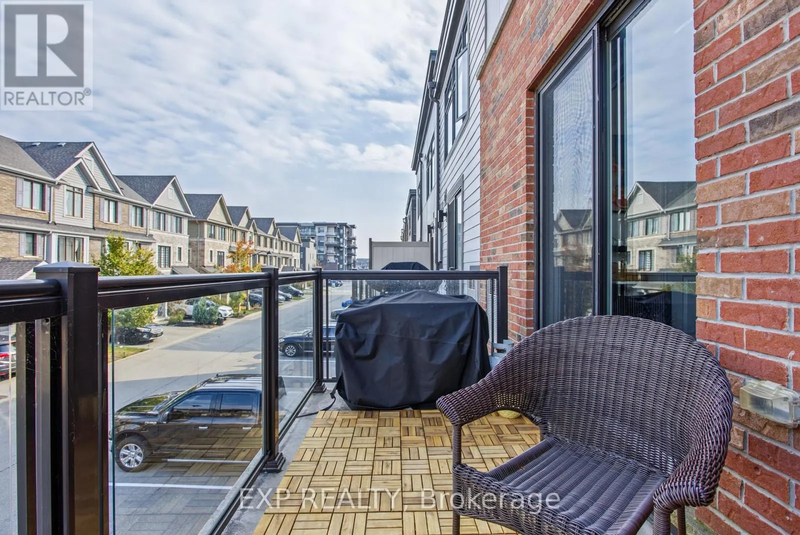 83 ESPLANADE LANE