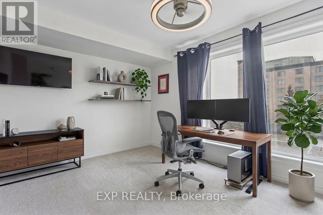 83 ESPLANADE LANE
