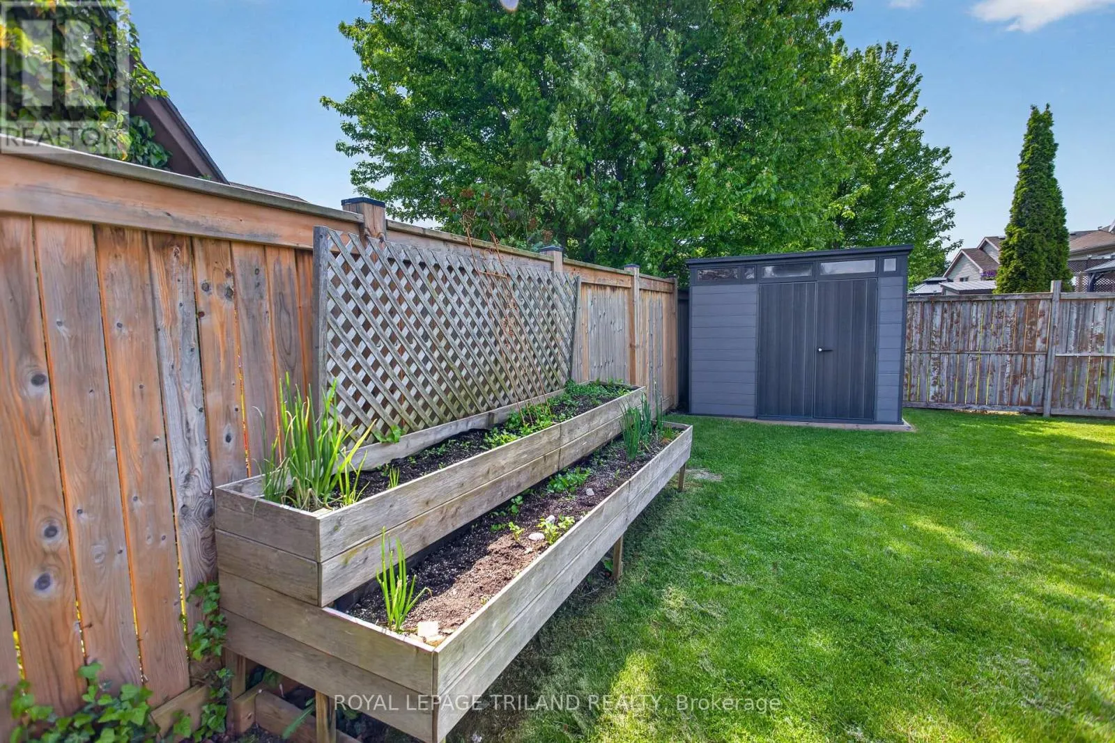 48 COTTONWOOD DRIVE