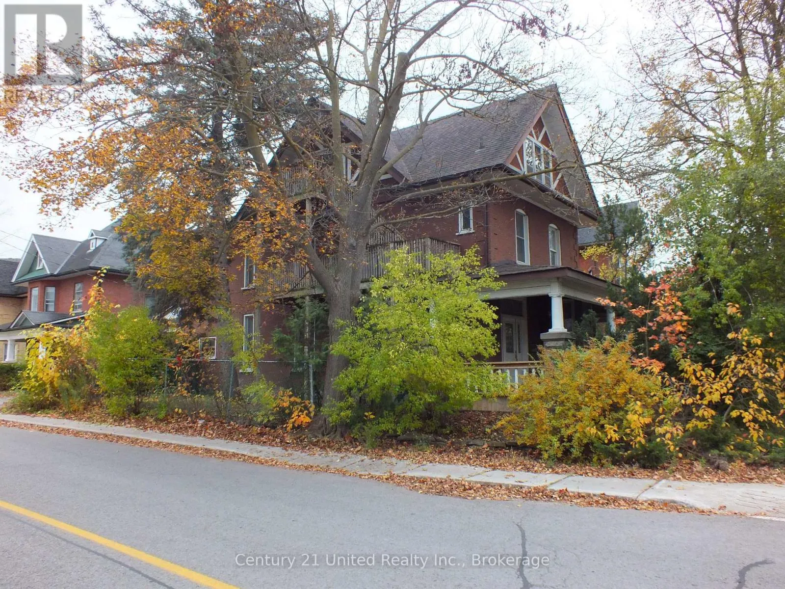 400 DOWNIE STREET