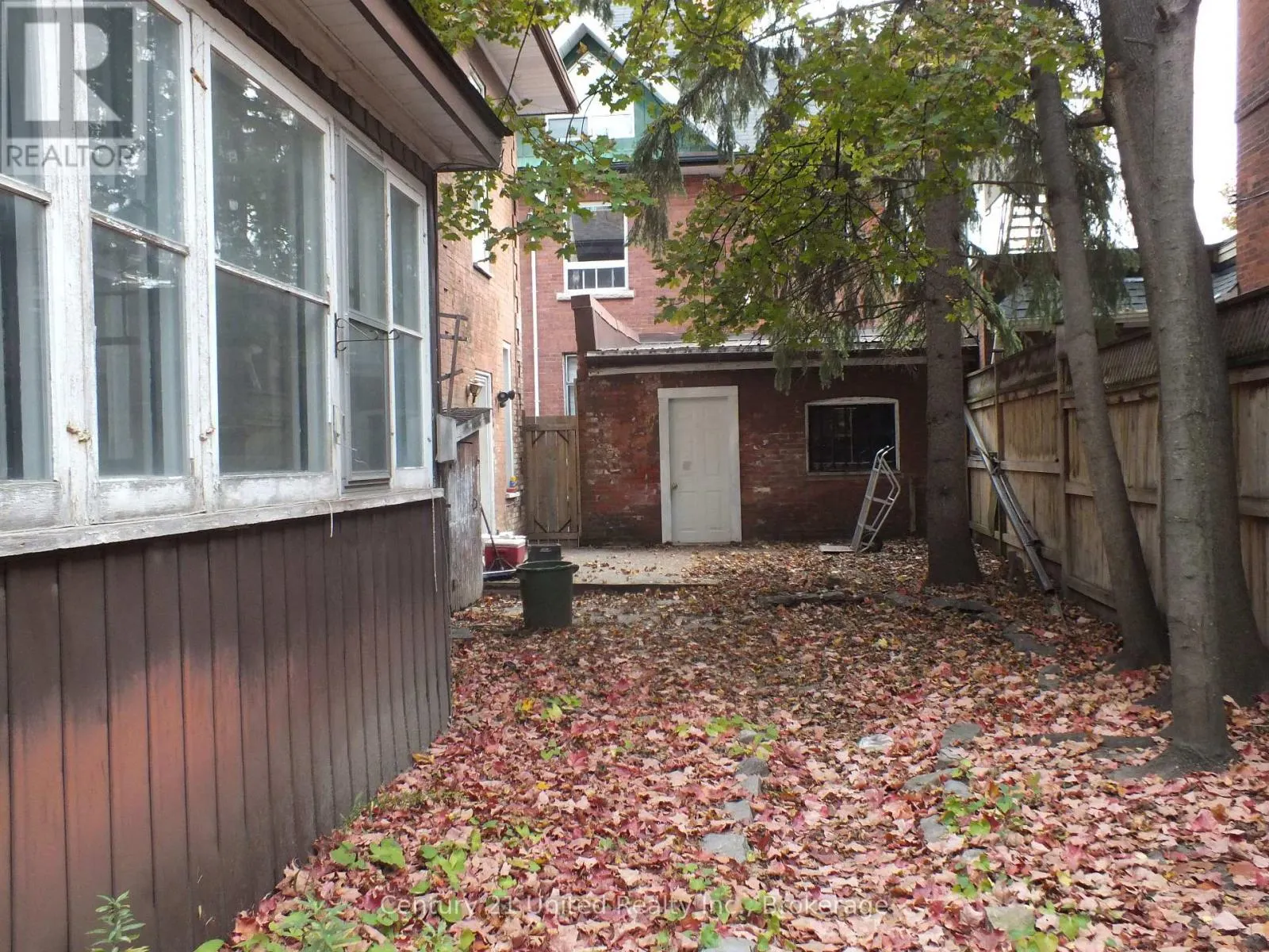 400 DOWNIE STREET