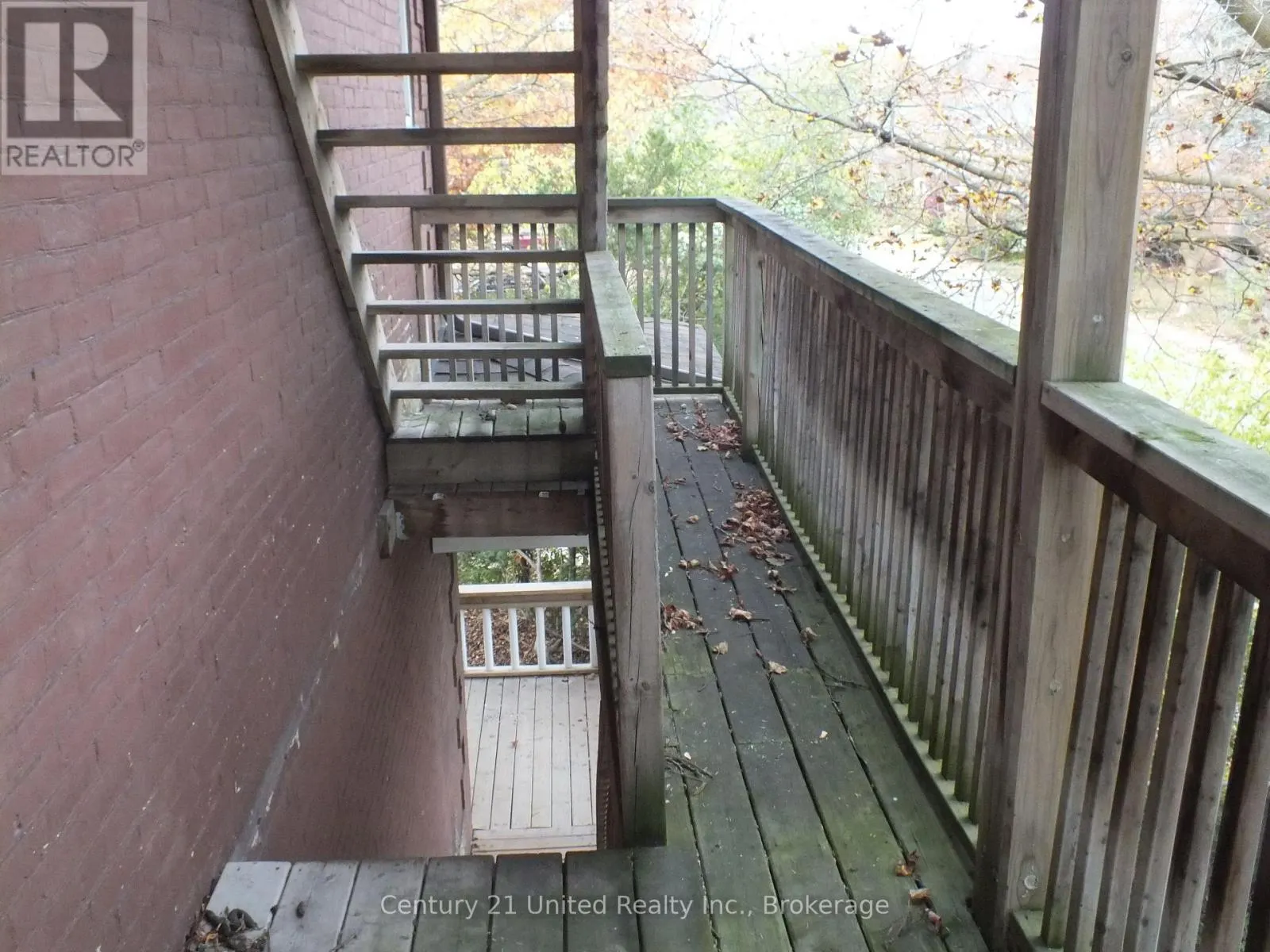 400 DOWNIE STREET