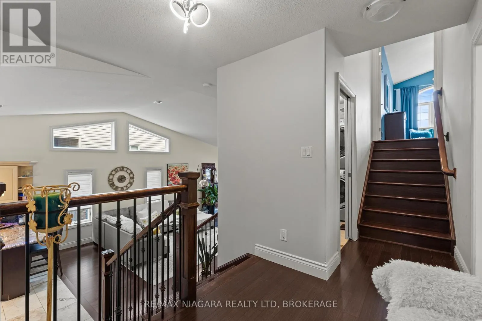 9147 HENDERSHOT BOULEVARD