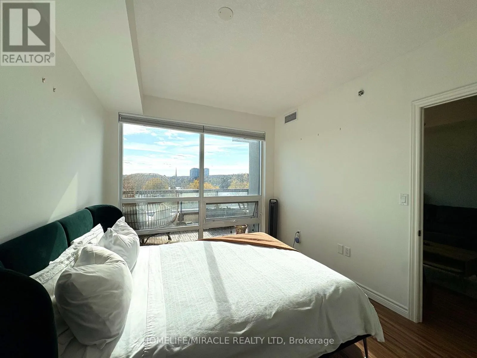 206 - 150 WATER STREET