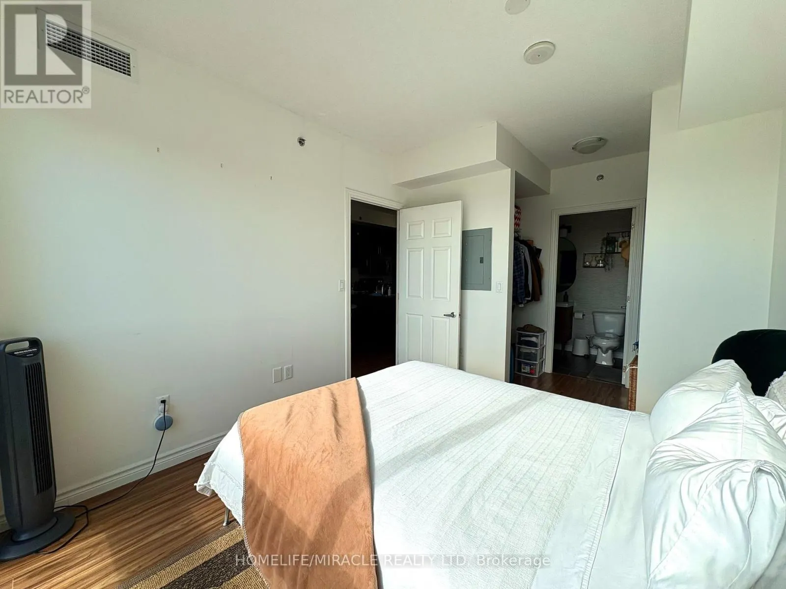 206 - 150 WATER STREET