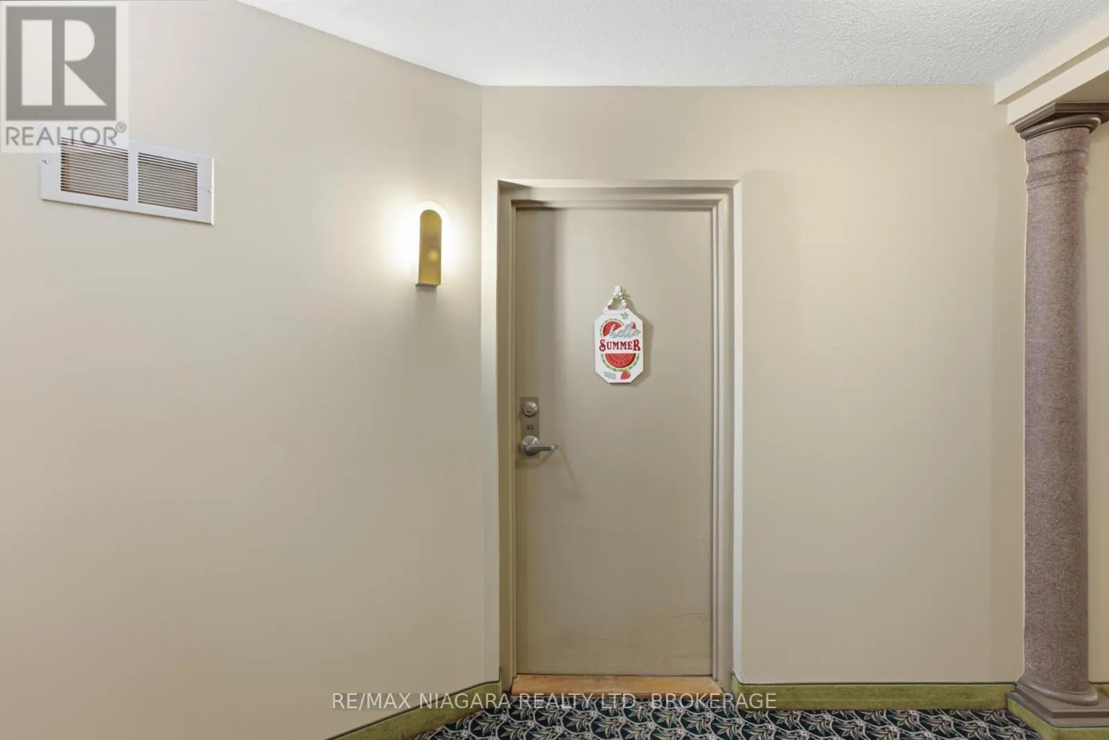 411 - 7 GALE CRESCENT #411
