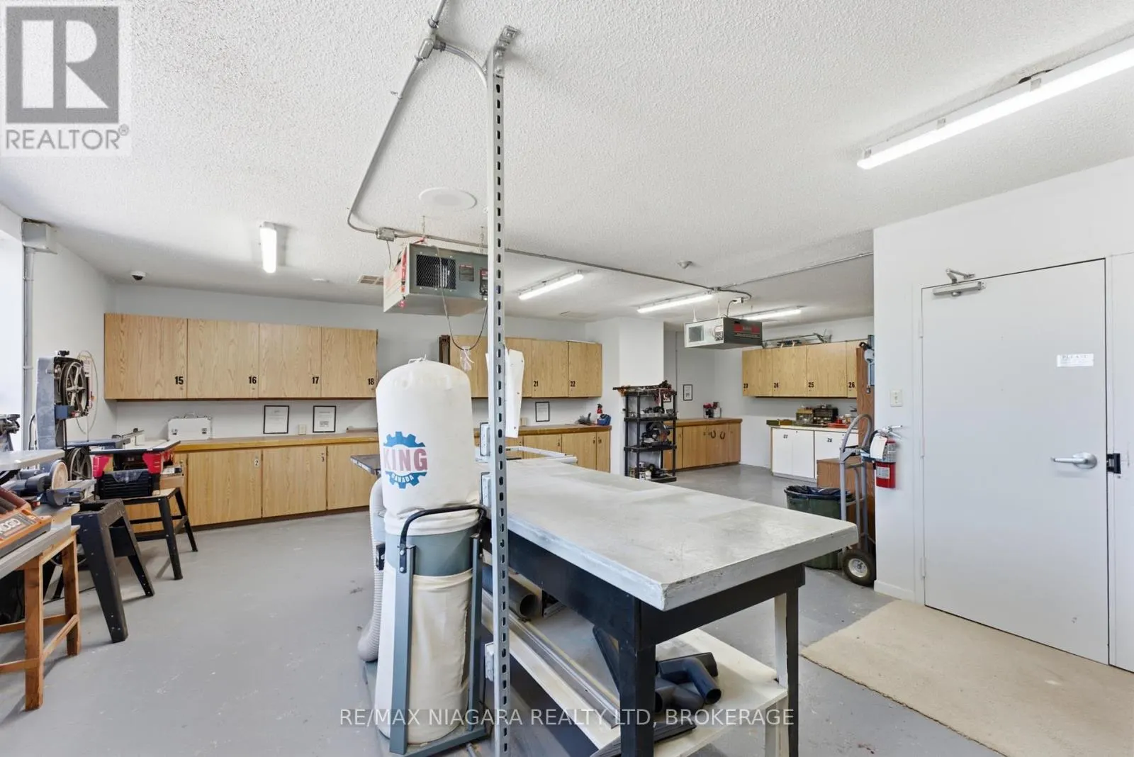 411 - 7 GALE CRESCENT #411