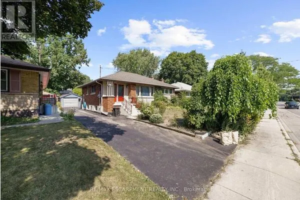 272 UPPER PARADISE ROAD
