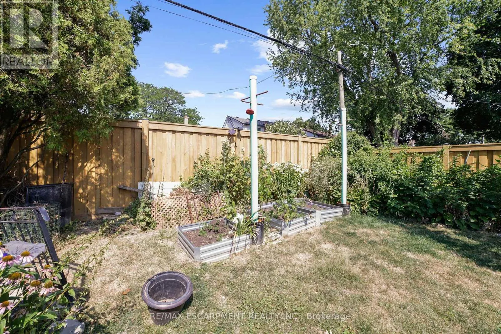 272 UPPER PARADISE ROAD