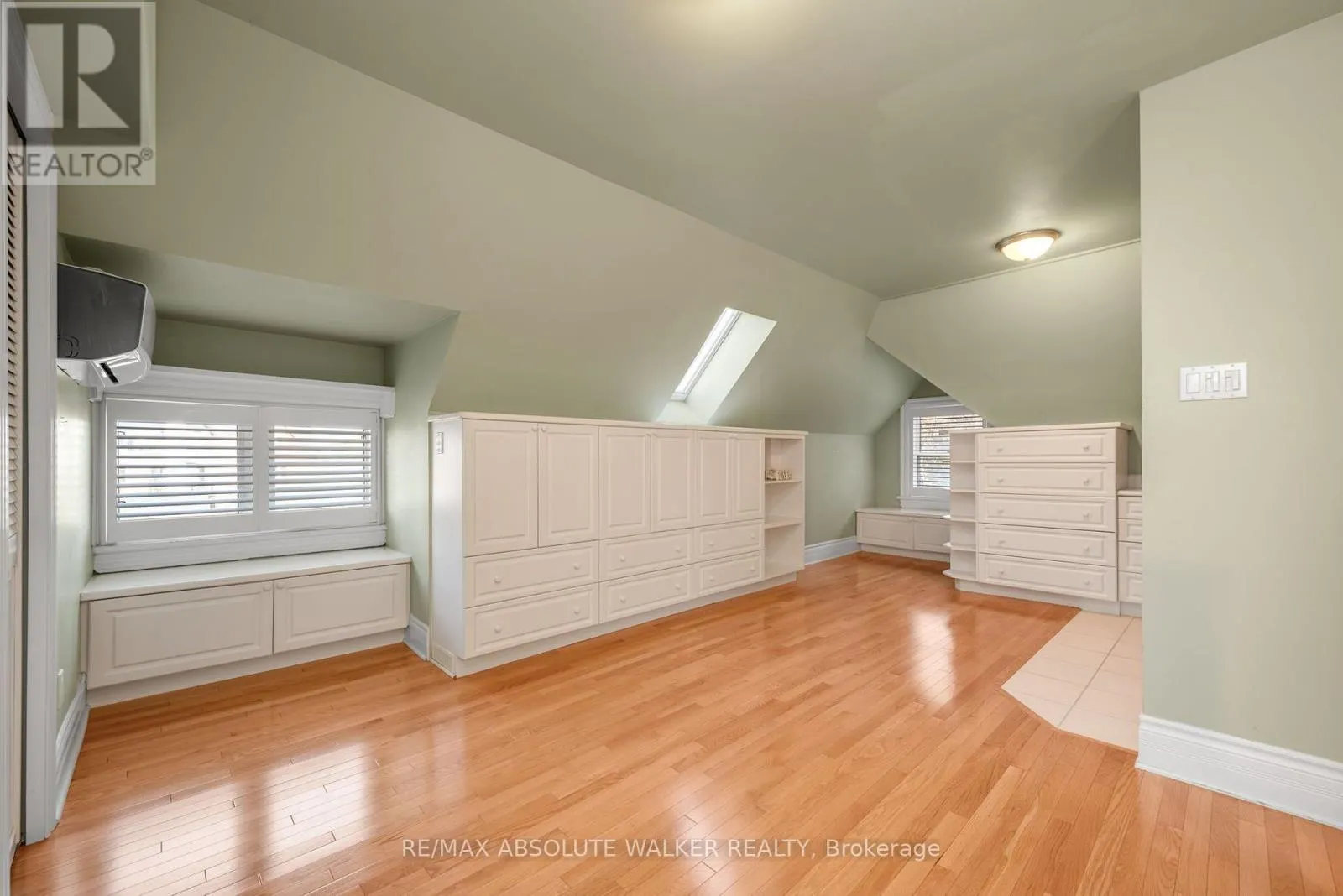 27 ARGYLE AVENUE