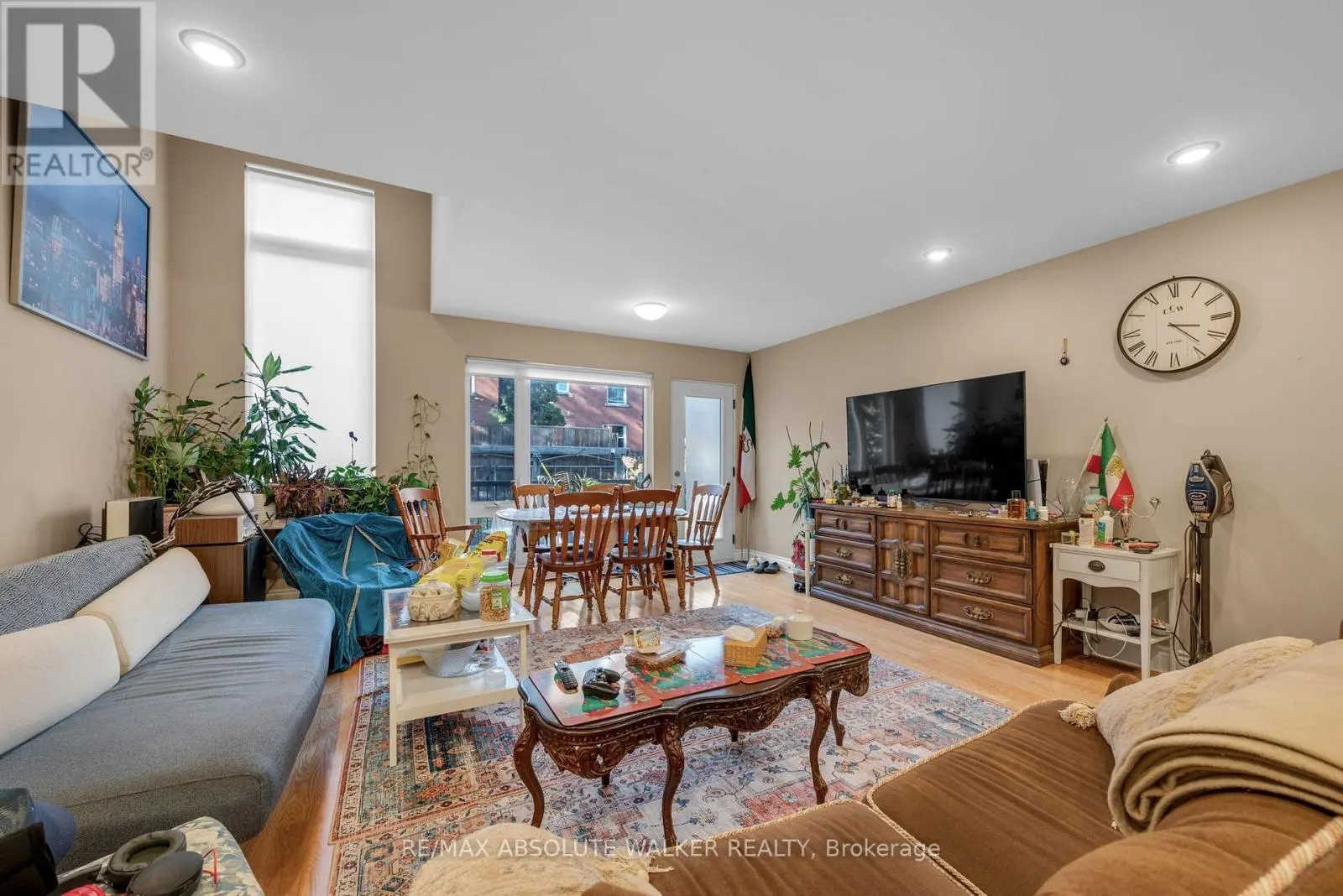 27 ARGYLE AVENUE
