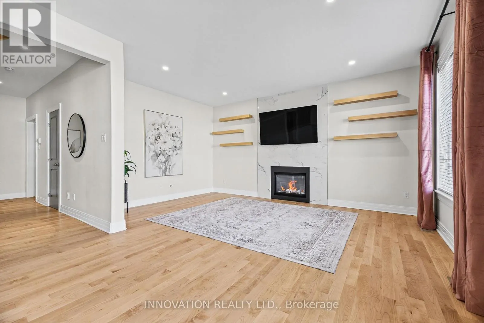 523 ADAMSON CRESCENT