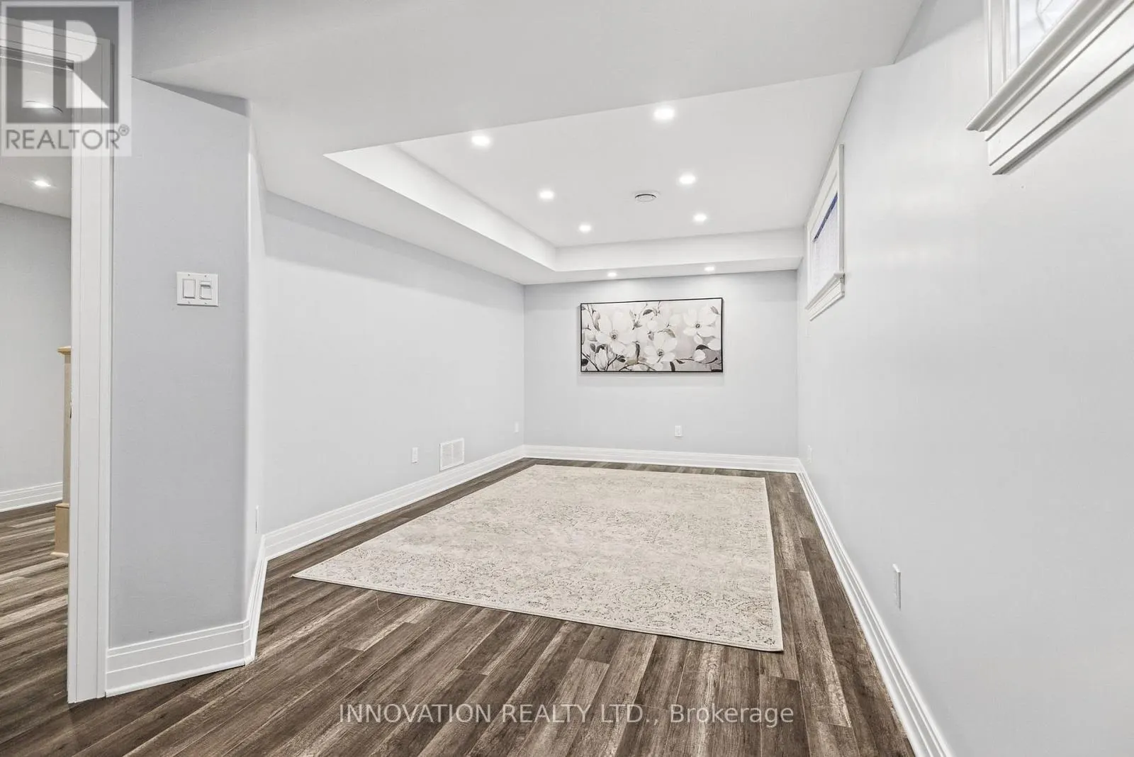 523 ADAMSON CRESCENT