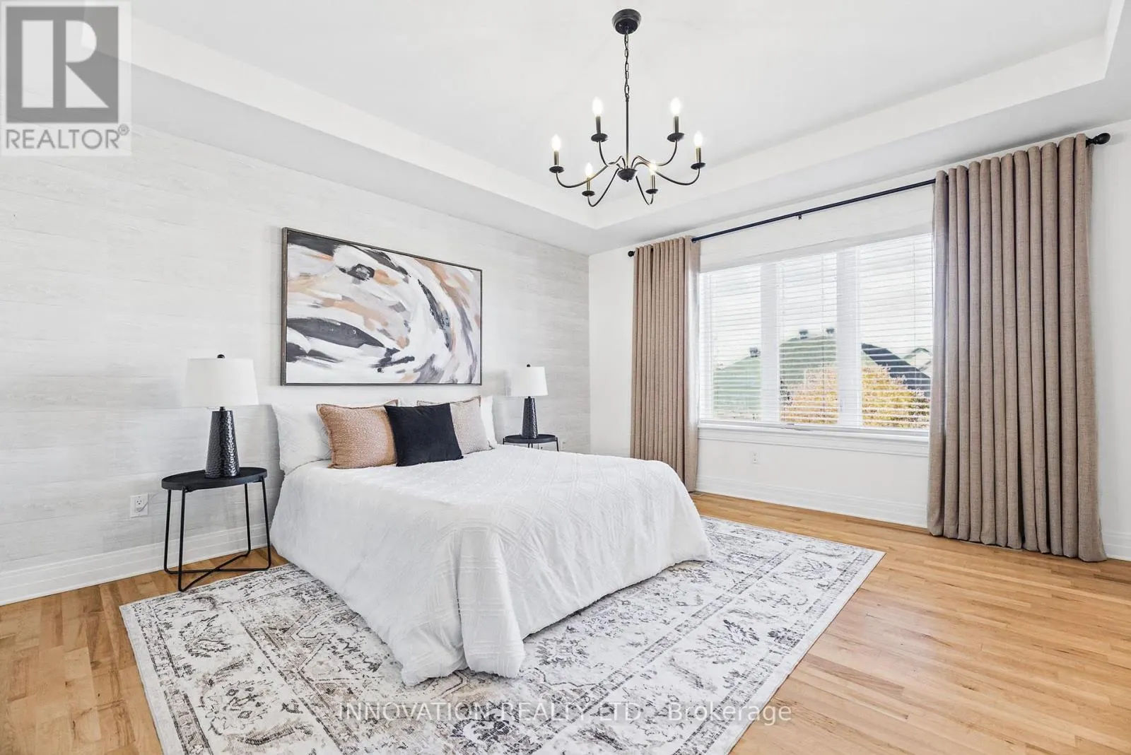 523 ADAMSON CRESCENT