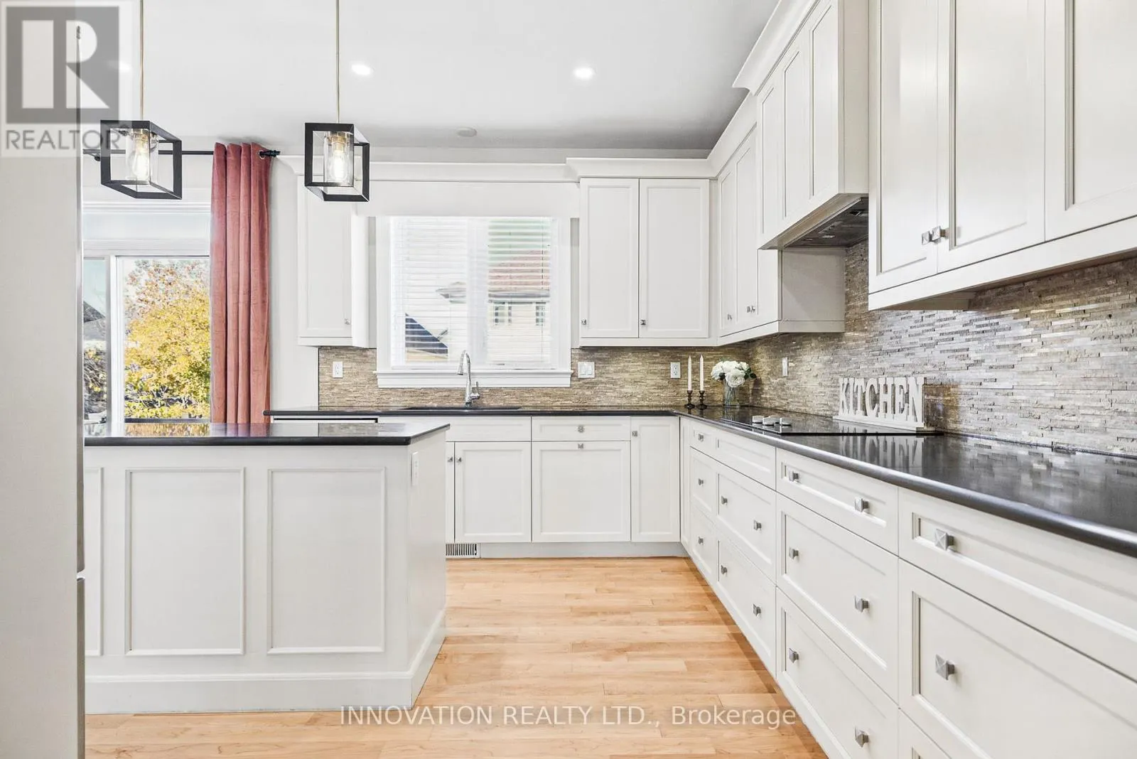 523 ADAMSON CRESCENT