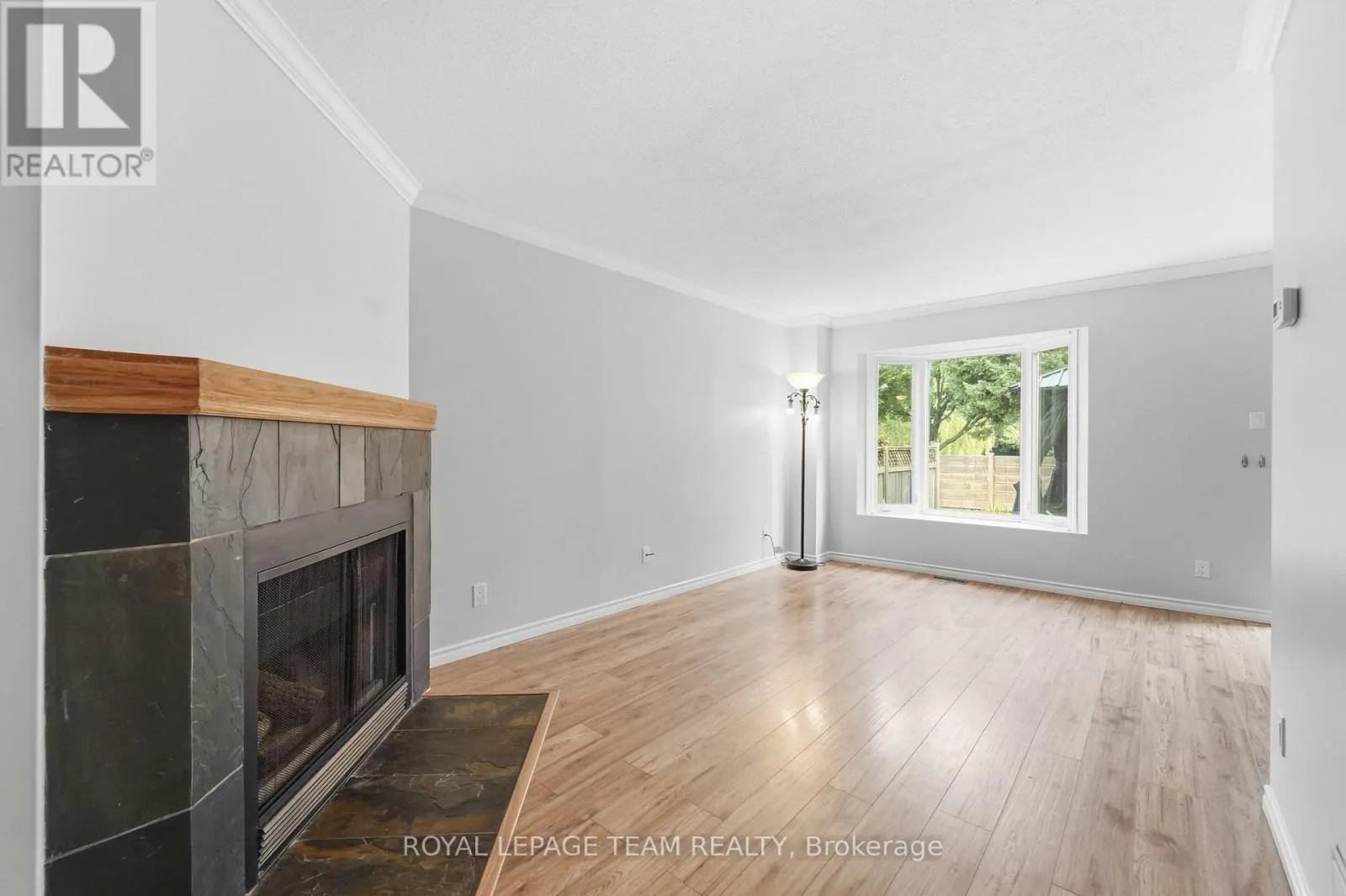 304 VALADE CRESCENT