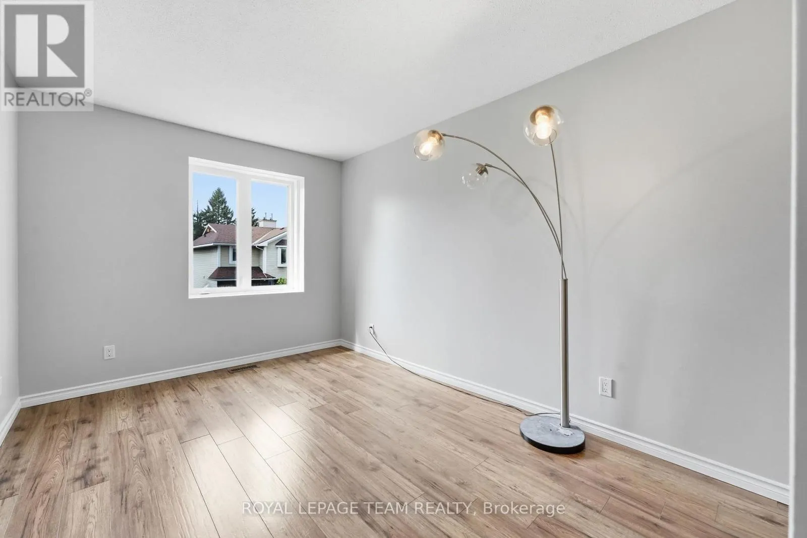 304 VALADE CRESCENT