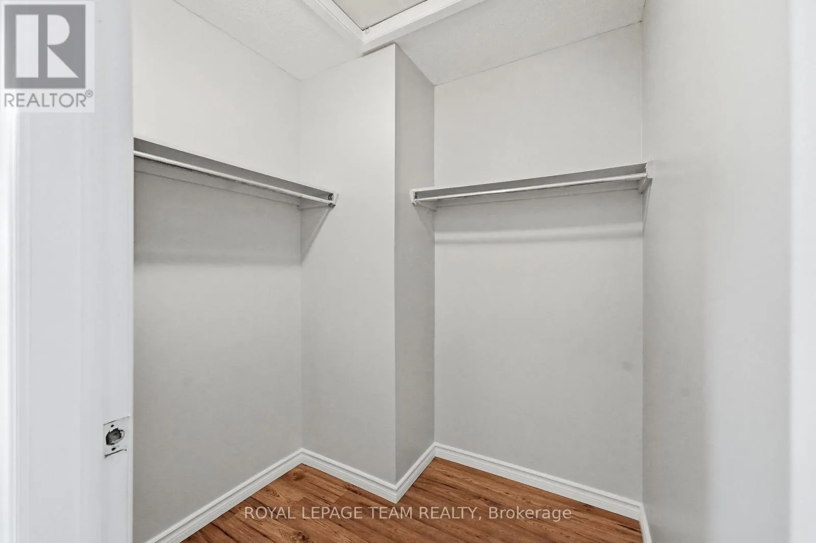 304 VALADE CRESCENT