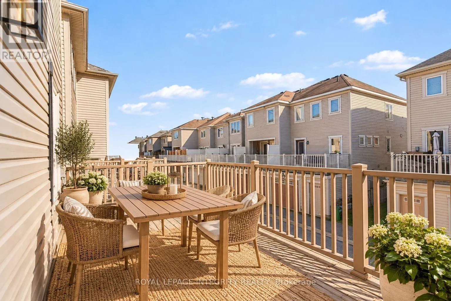 3895 STRANDHERD DRIVE