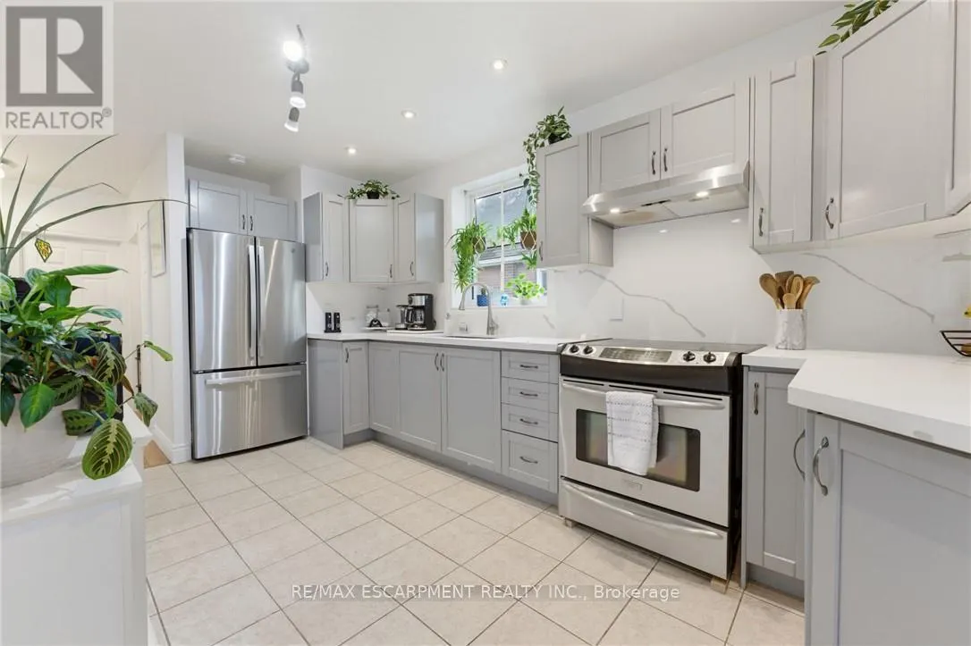 551 UPPER SHERMAN AVENUE