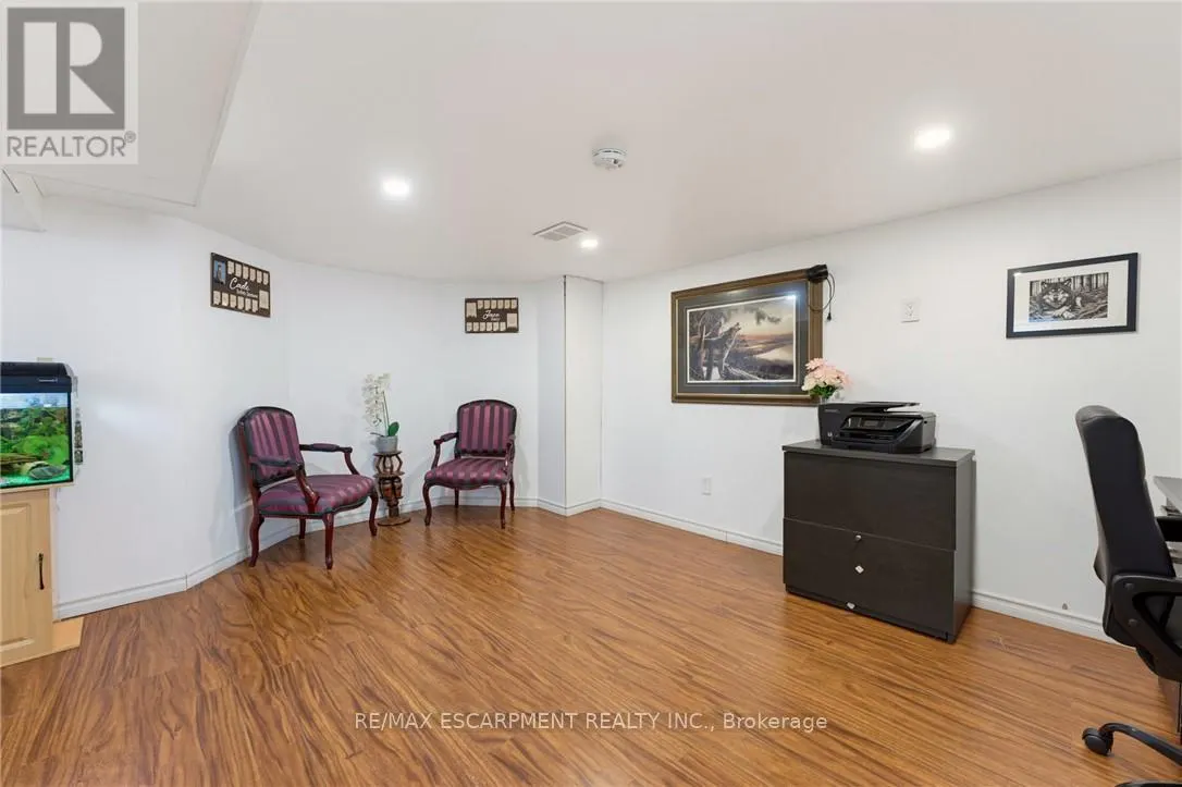 551 UPPER SHERMAN AVENUE