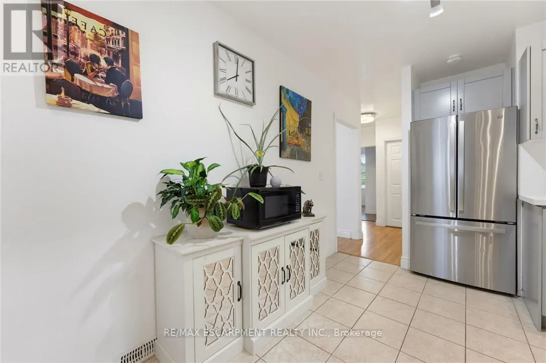 551 UPPER SHERMAN AVENUE