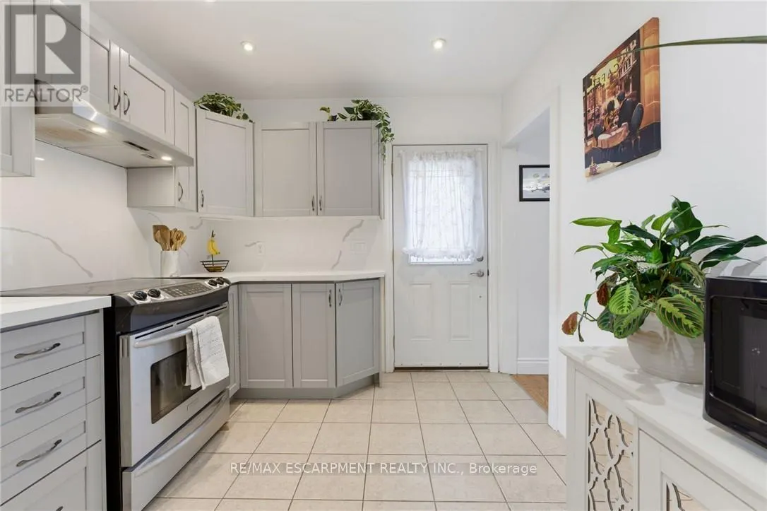 551 UPPER SHERMAN AVENUE