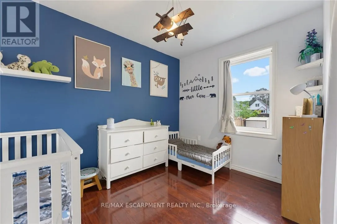 551 UPPER SHERMAN AVENUE