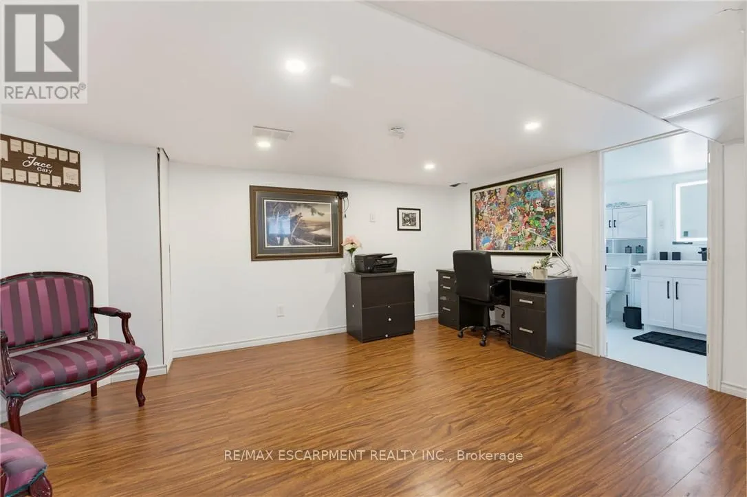 551 UPPER SHERMAN AVENUE