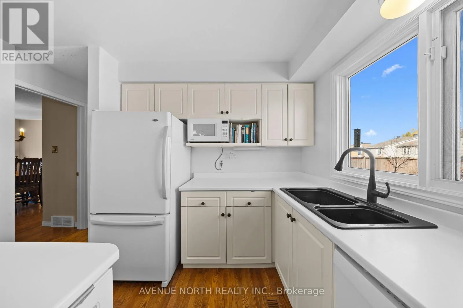 35 WYNFORD AVENUE