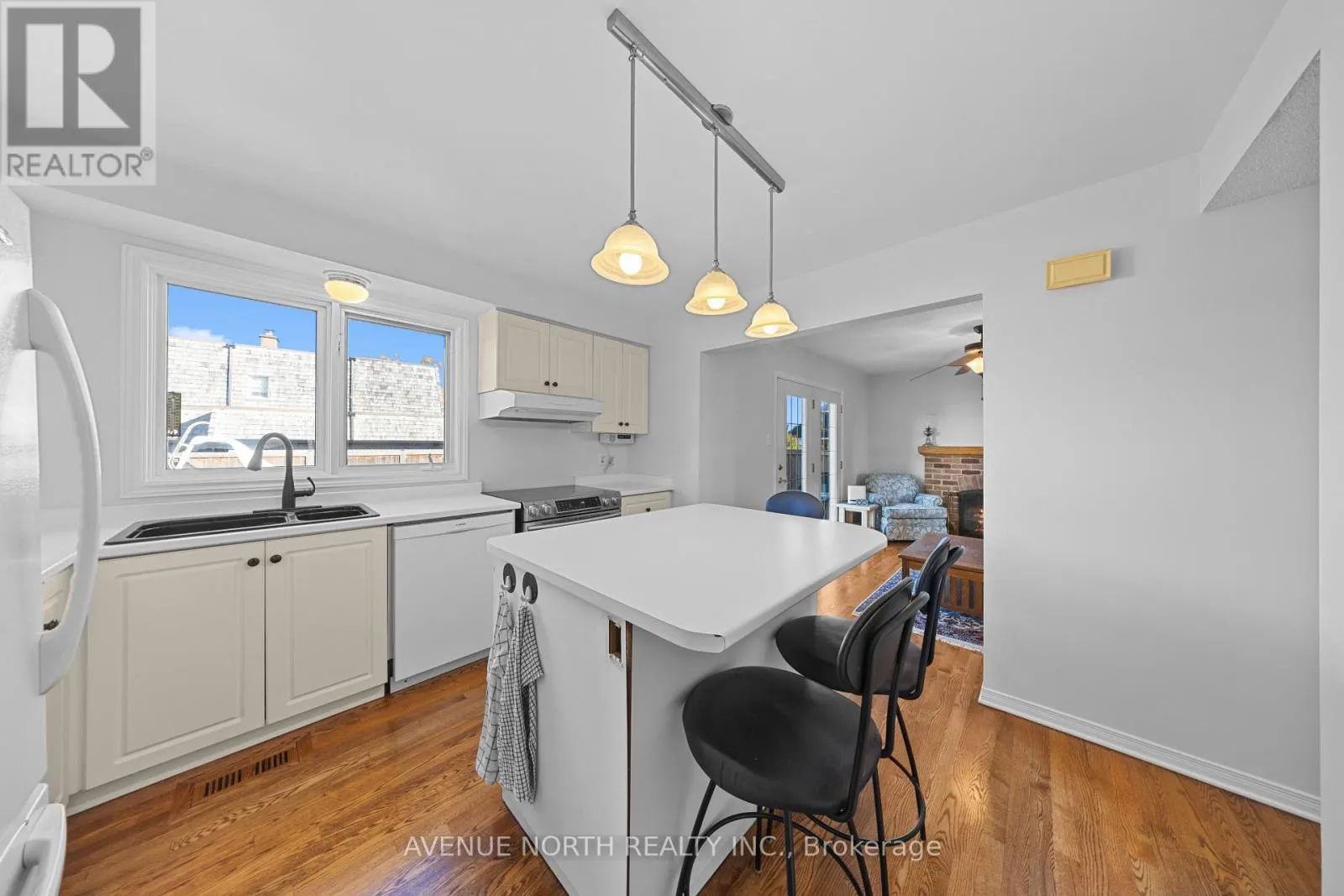 35 WYNFORD AVENUE