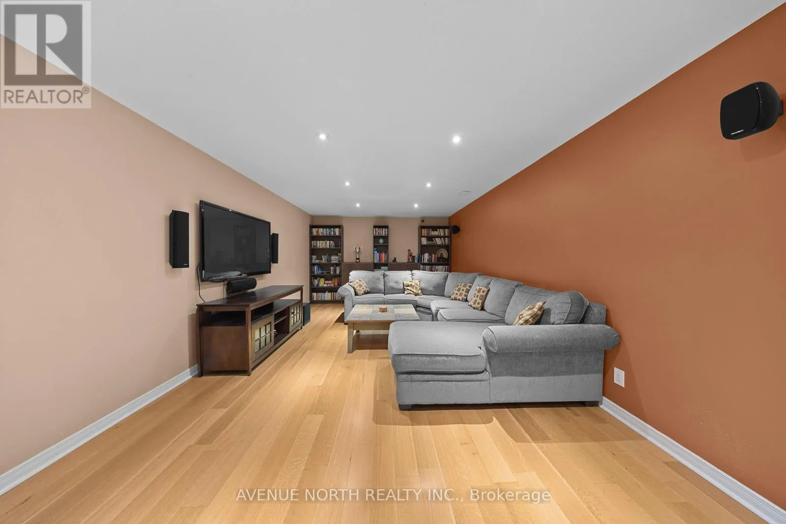 35 WYNFORD AVENUE