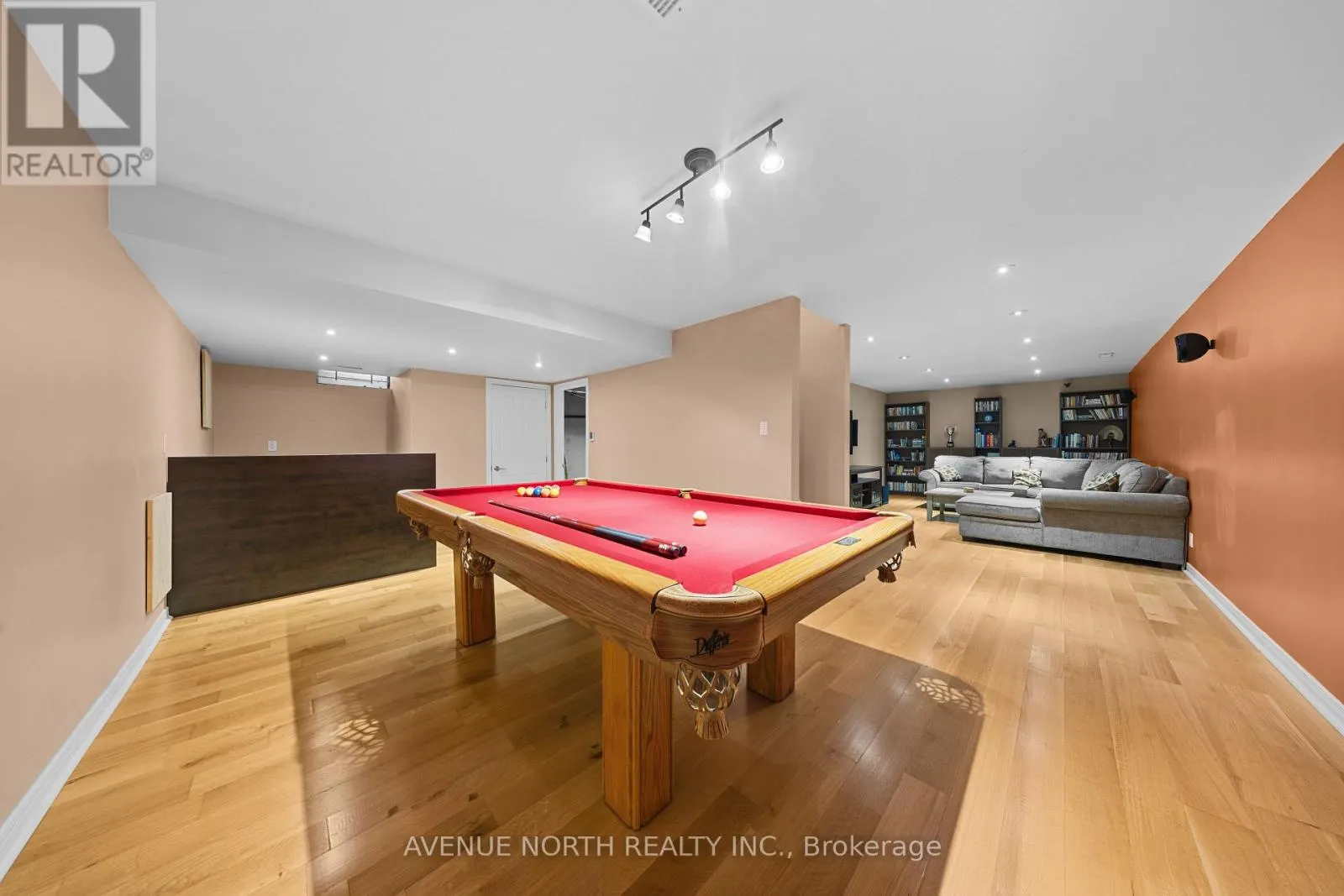 35 WYNFORD AVENUE