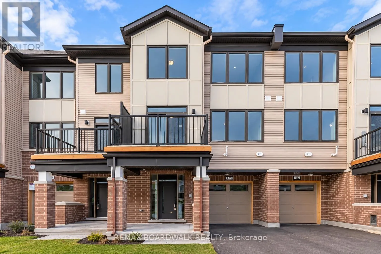 235 ANYOLITE PRIVATE