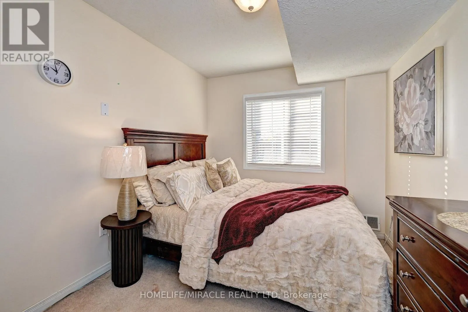62 FALLOWFIELD DRIVE