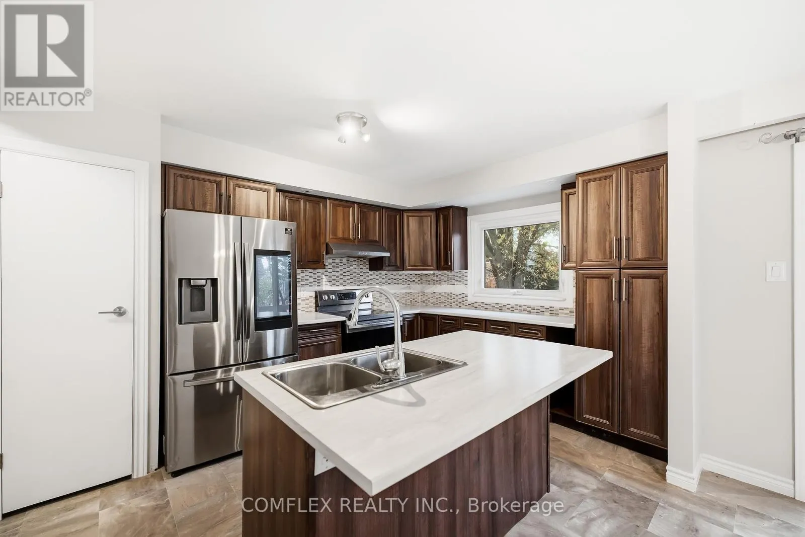 2651 MARSDALE DRIVE