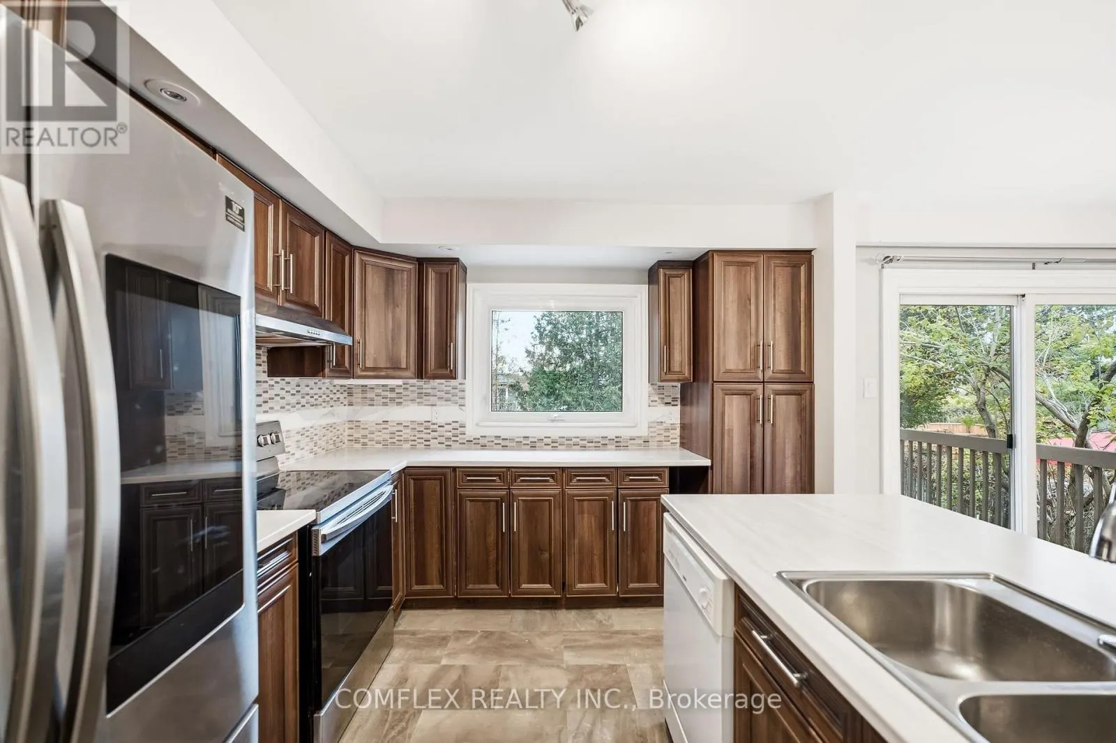 2651 MARSDALE DRIVE
