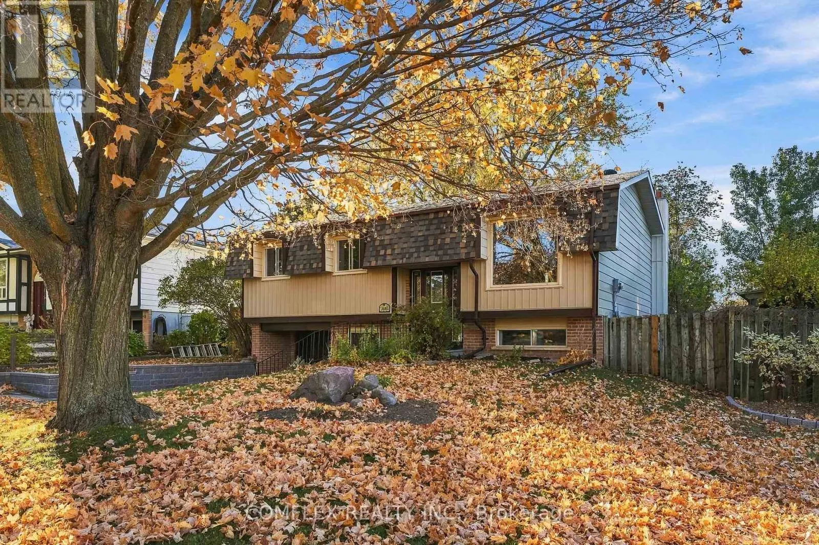2651 MARSDALE DRIVE