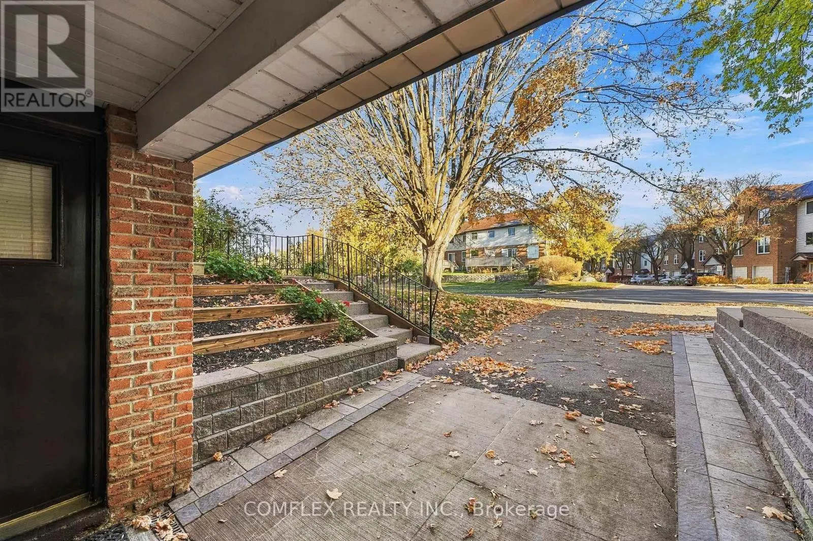 2651 MARSDALE DRIVE